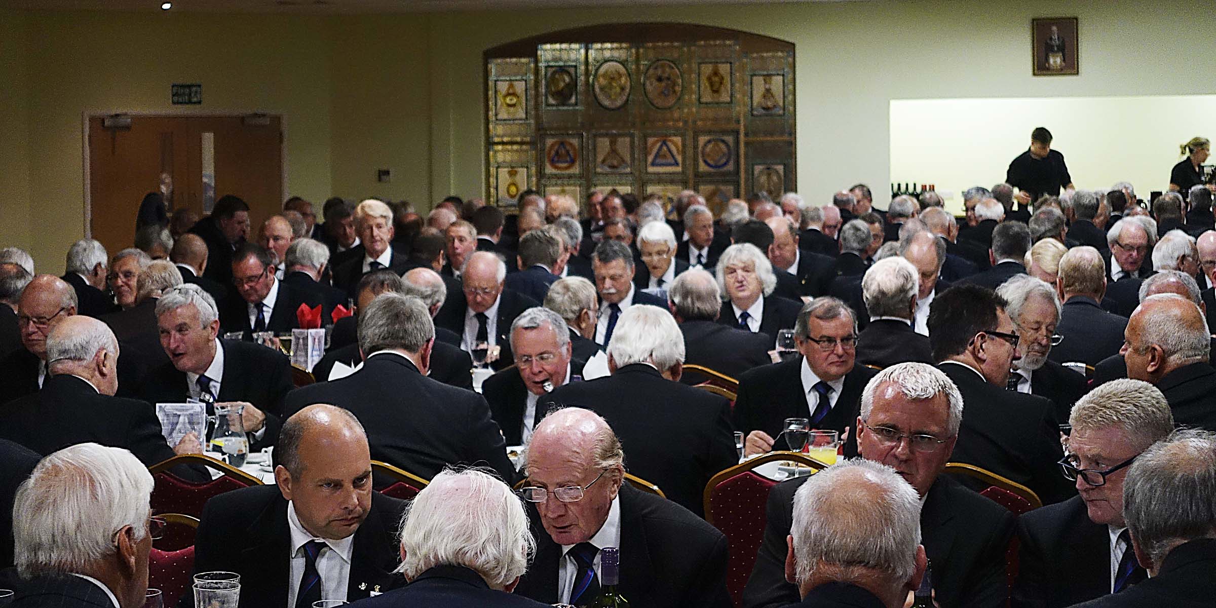 15 09 04 festive board shot two