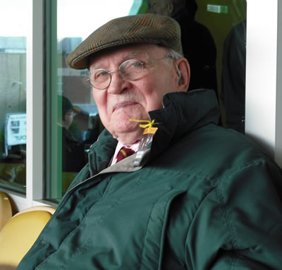 RWBro Peter Palmer in his later years enjoying a game at the Saints