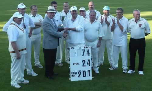 PGM, RW Bro Max Bayes, presents the trophy to winning Captain, Mike Caseman-Jones PGM, RW Bro Max Bayes, presents the trophy to winning Captain, Mike Caseman-Jones